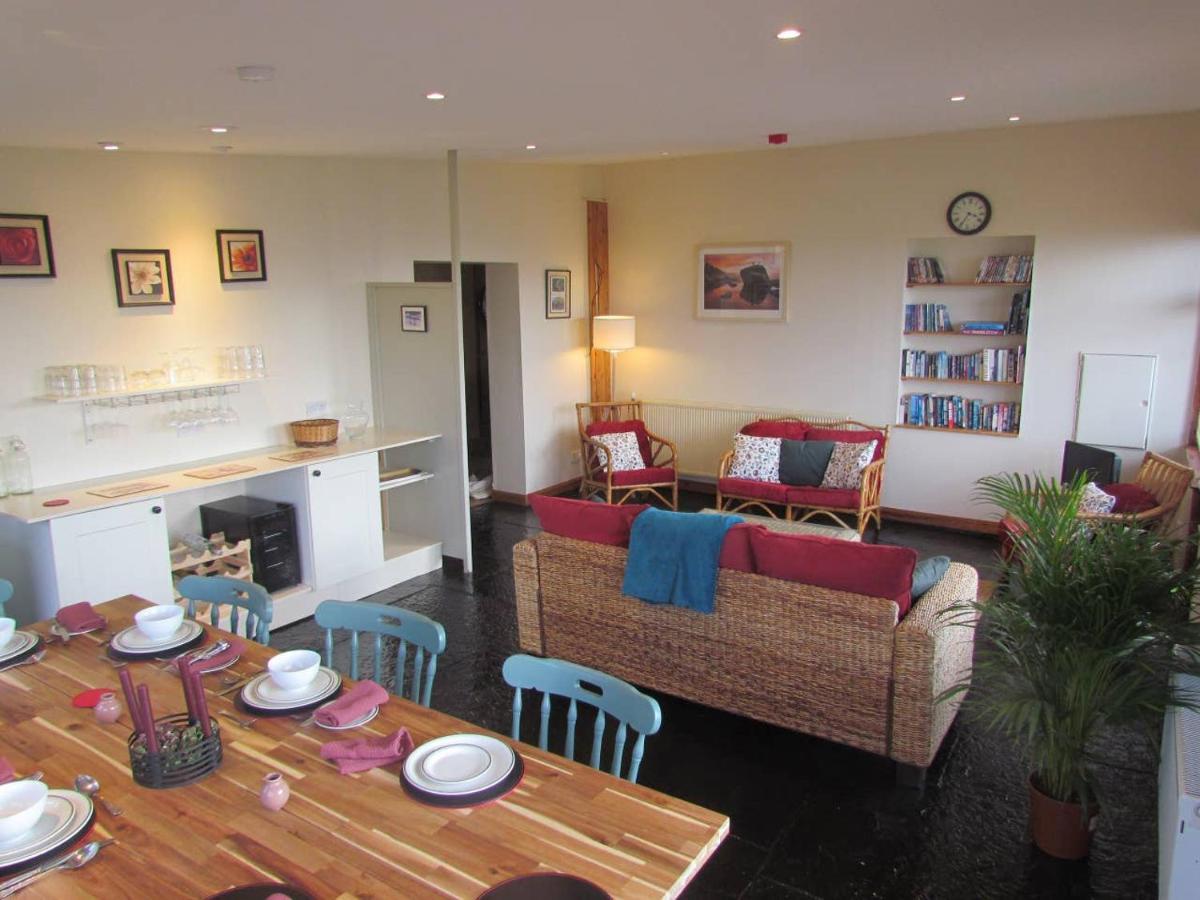 Half Door Cottage ดูลิน ภายนอก รูปภาพ